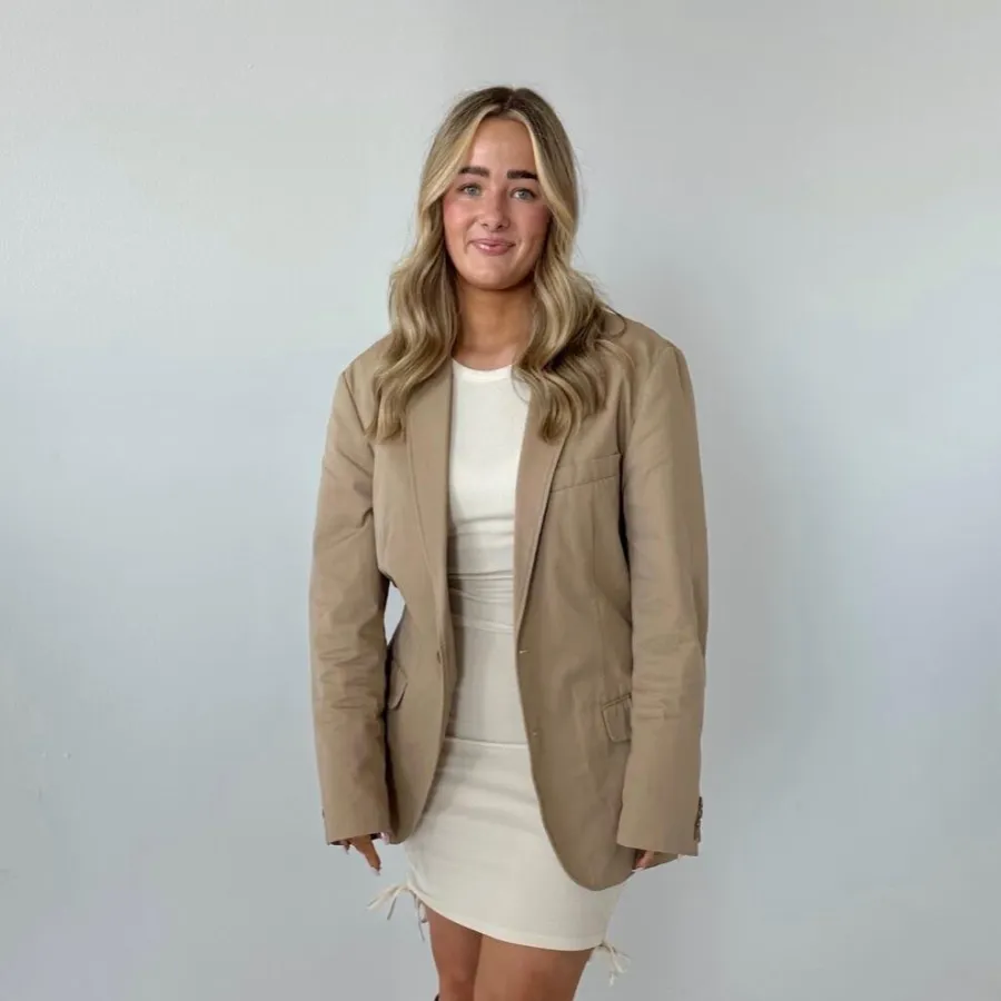 Caitlin Richens